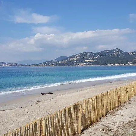 شقة Proche Port Et Plages, Au Calme