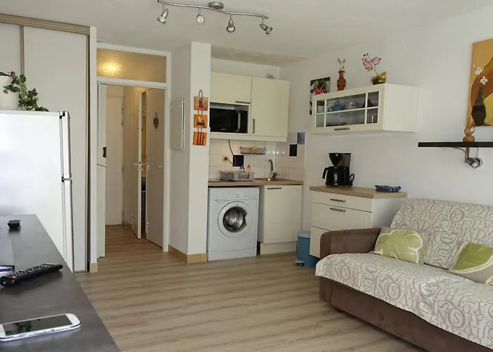 Proche Port Et Plages, Au Calme Appartement *